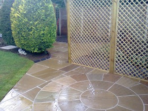 Patio retaining wall Bedgrove