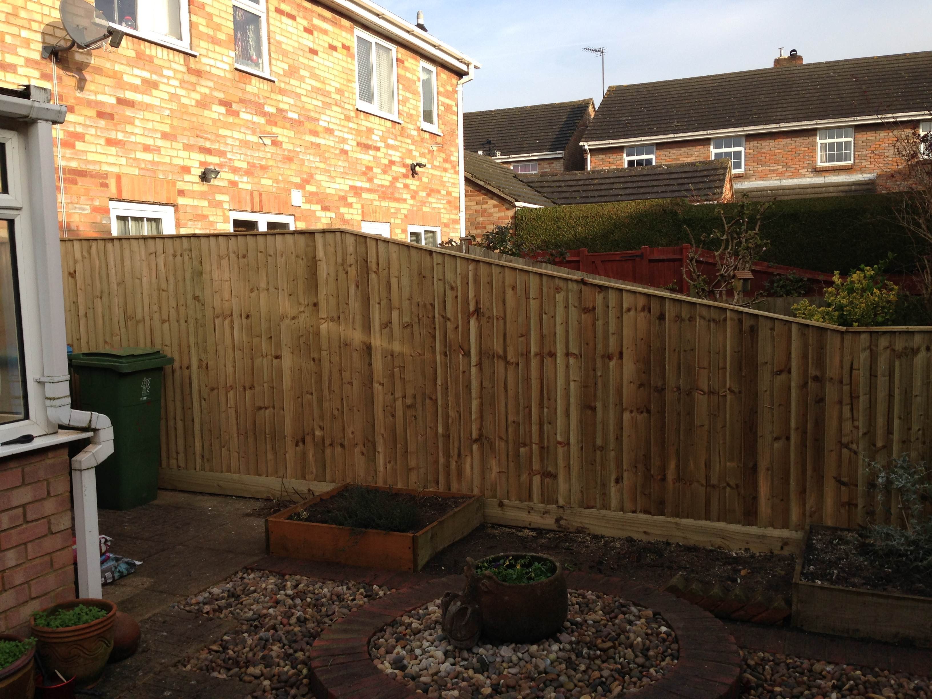Sloping Closeboard Fence Pitstone MS Roberts LandscapingMS Roberts Sloping Closeboard Fence Pitstone MS Roberts LandscapingMS Roberts