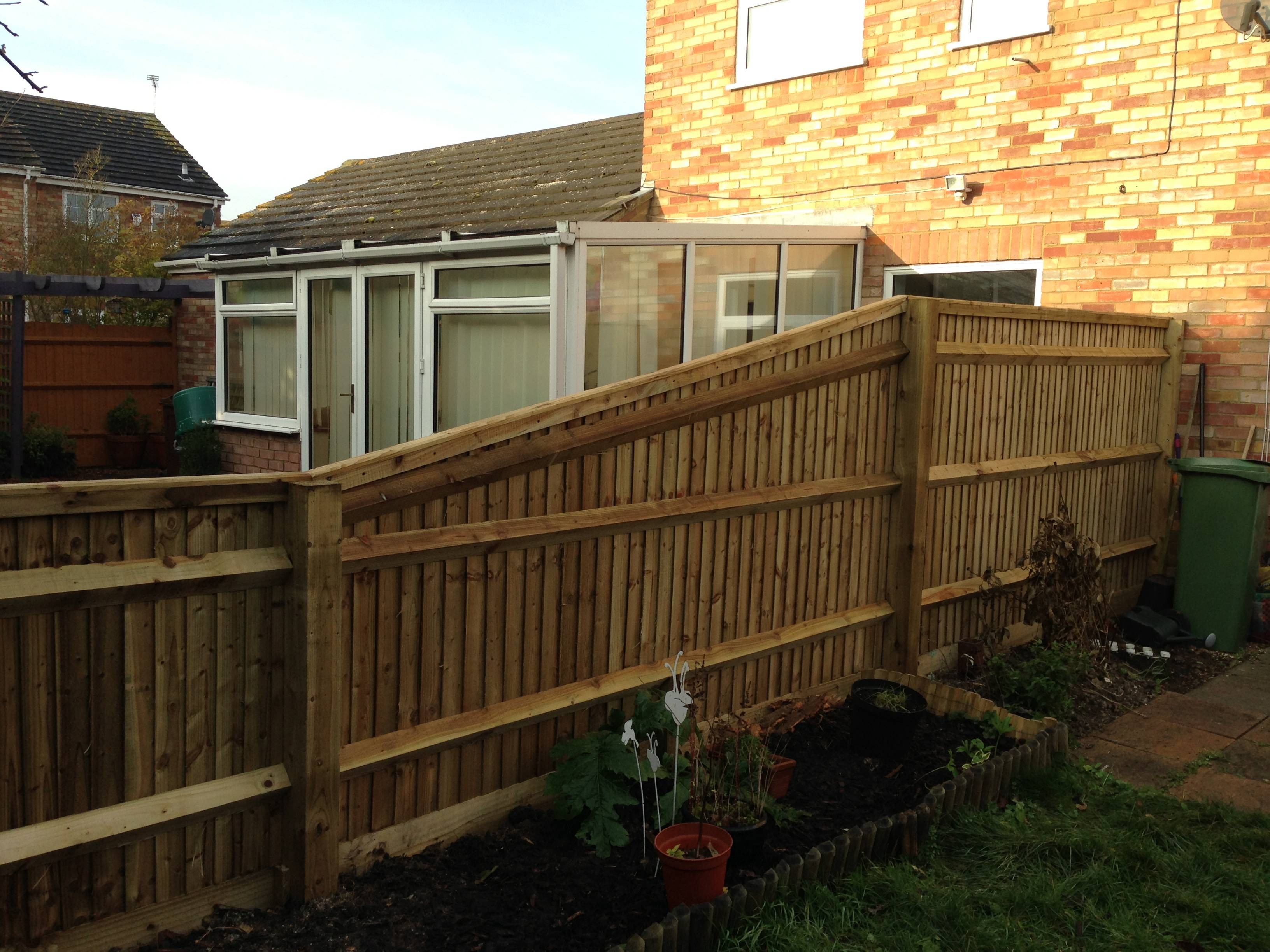 Sloping Closeboard Fence Pitstone MS Roberts LandscapingMS Roberts Sloping Closeboard Fence Pitstone MS Roberts LandscapingMS Roberts